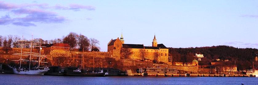 El Akershus Slot el Castillo más antiguo de Oslo OSLO CRUCEROS FIORDOS